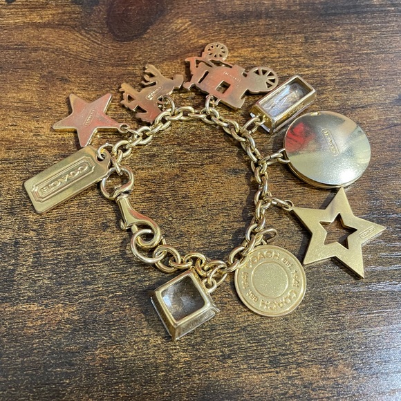Coach Crystal Star Locket Gold plated Brass Charm Bracelet Rare HTF Discontinued - Picture 6 of 7